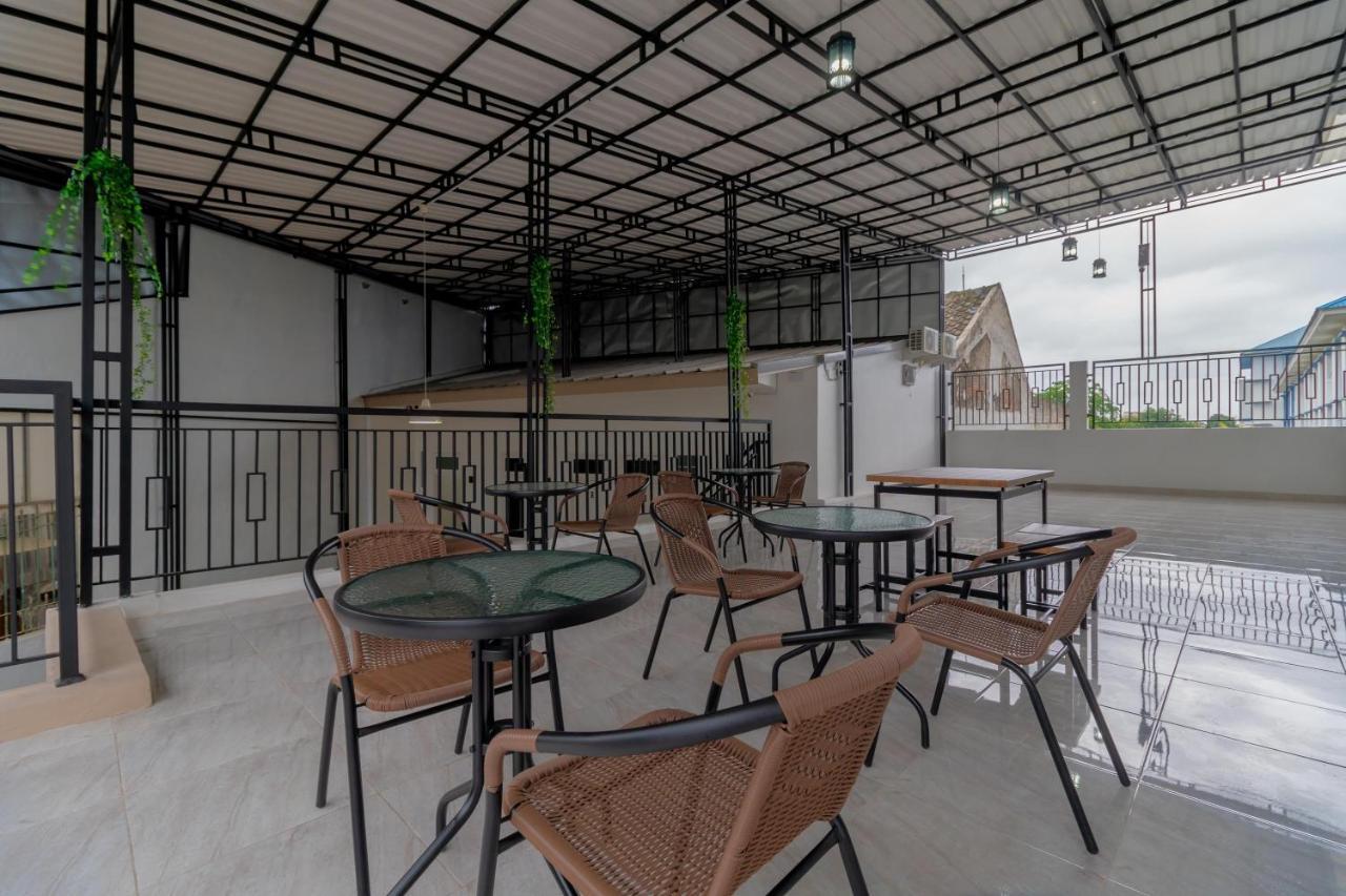 Reddoorz Syariah Near Summarecon Mall Bekasi Ngoại thất bức ảnh